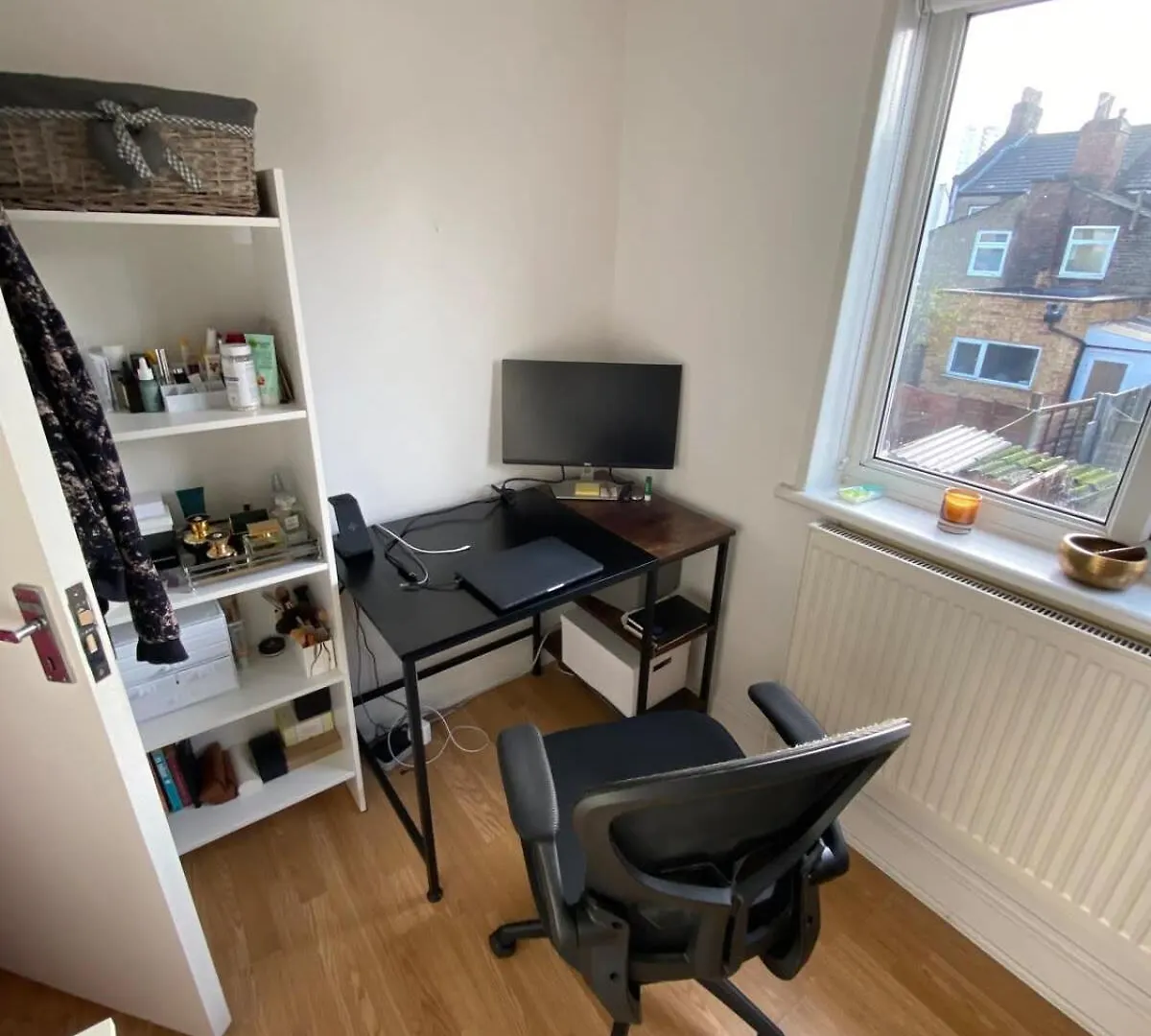 Vibrant & Funky 1Bd Flat - 12 Mins To Stratford! Apartment London